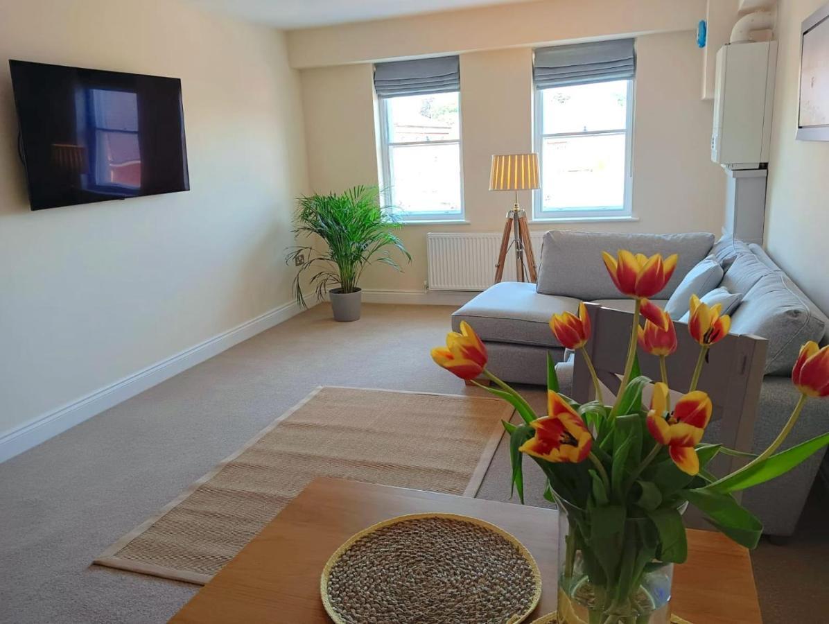 סליסבורי Barchester House Apartments Delux מראה חיצוני תמונה
